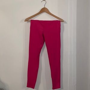 hot pink sports leggings!